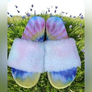 ID REQUIRED Women's Multicolor Fur Slippers